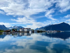 Sunde Fjord Hotel